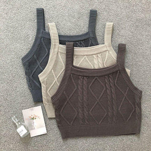 T1214 Cable Knit Vest